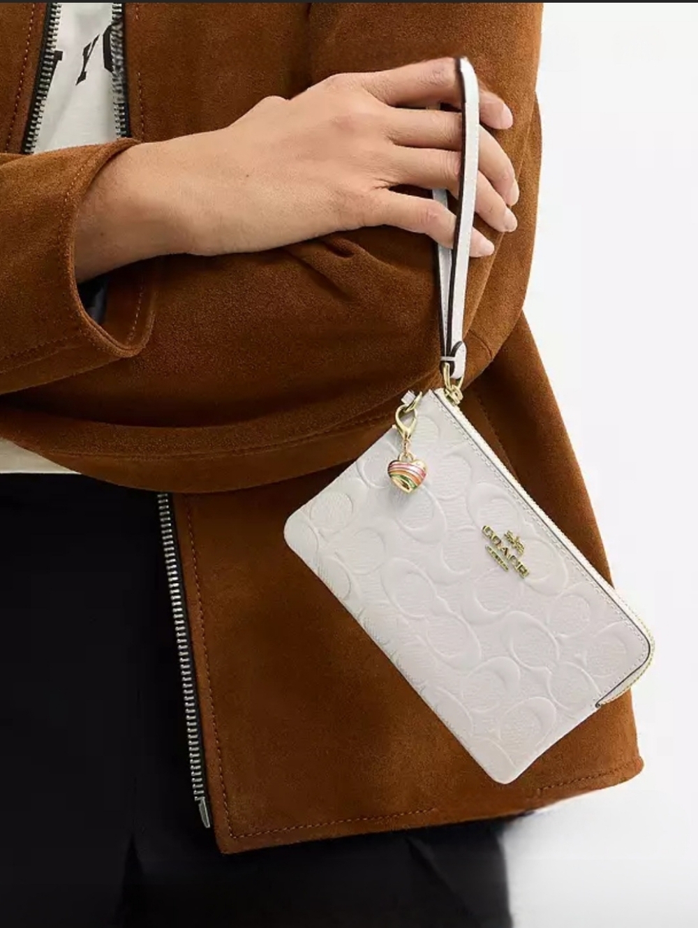 🔥COACH Signature Patent Leather Wristlet, Chalk/Gold, Heart Charm Included!